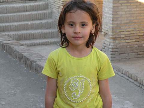Photo of an Uzbek child by Aleksander Djumaev