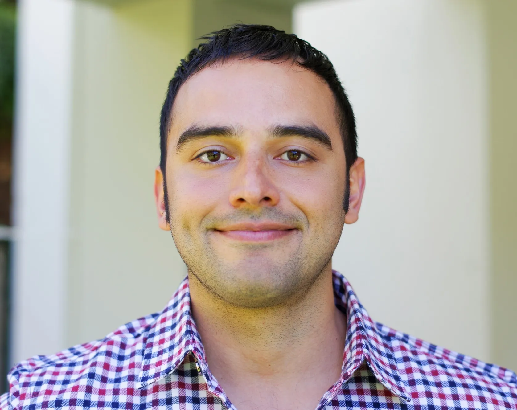 Fernando Montero Headshot.jpg