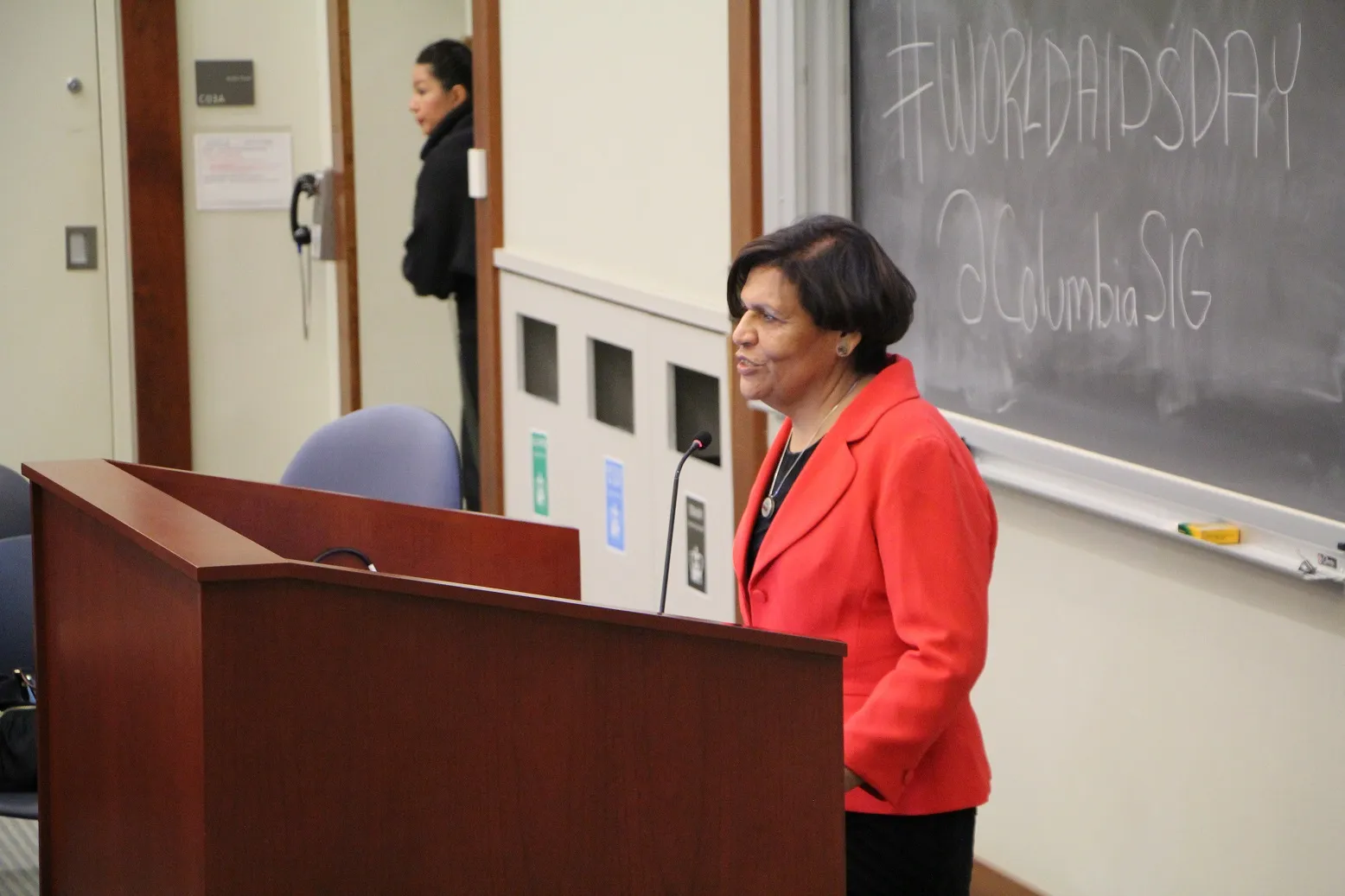 Dr. Nabila El-Bassel presented in honor of those who have been impacted by HIV Photo Credit: Dorothy Robinson of the School of Social Work