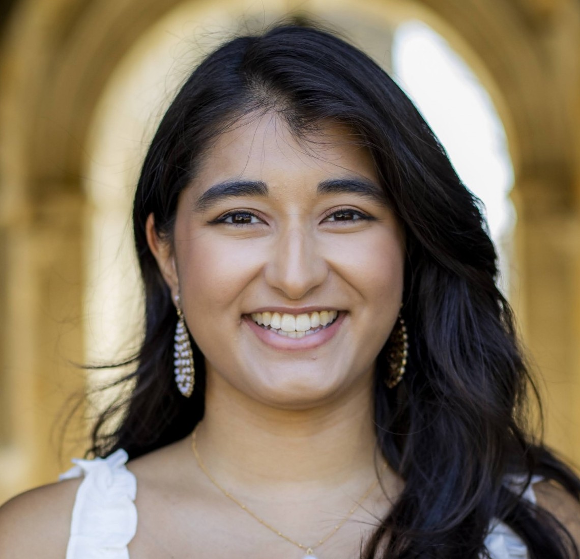 Singh, Meghna Headshot